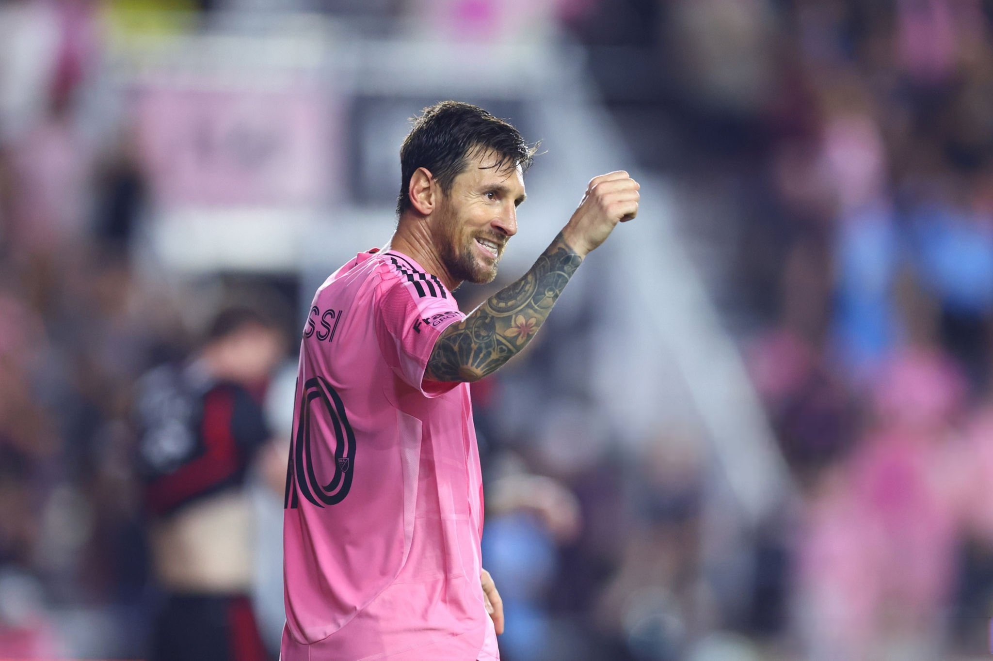 Kaiyun Sports关于离谱！梅西与70激战C9分钟德布劳内在德国队比赛中爆冷，今晚埃因霍温调整名单以备欧篮联的信息